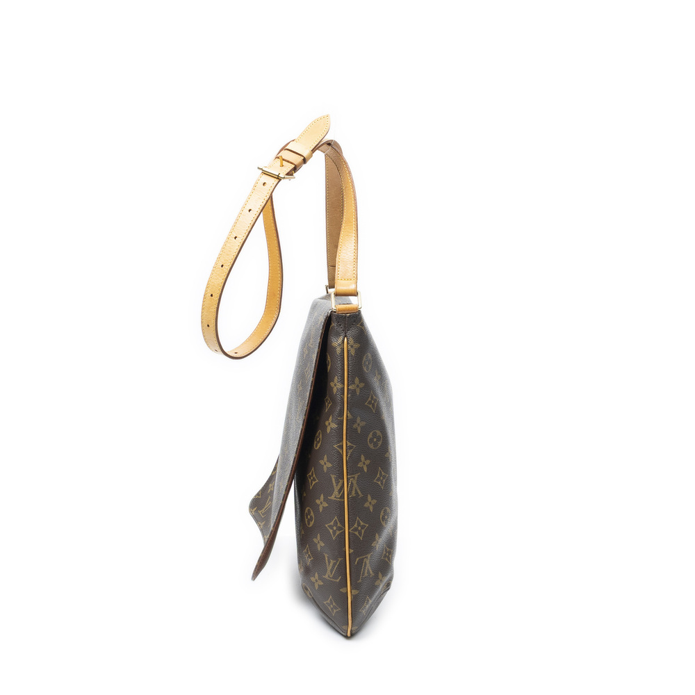Louis Vuitton Musette - Picture 3 of 10